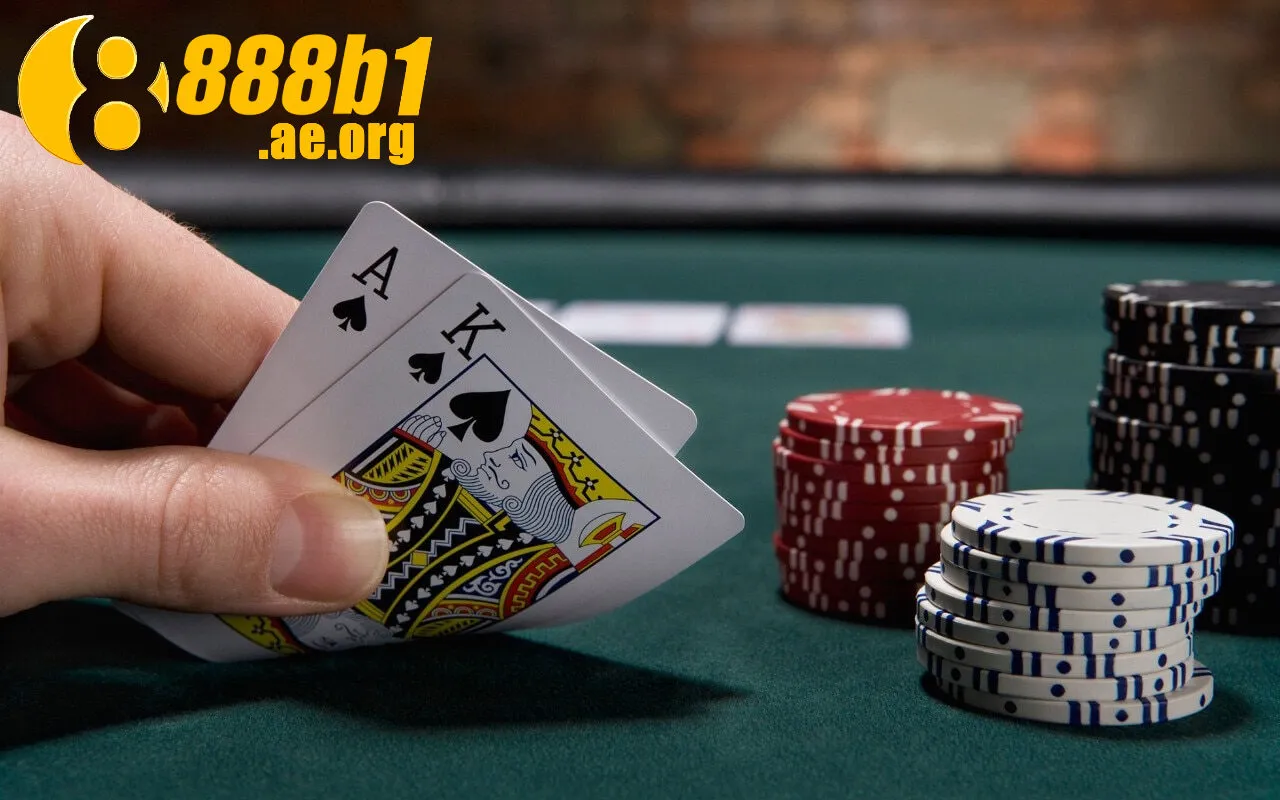 Giao diện bàn chơi sang trọng và dễ thao tác của Poker 888b
